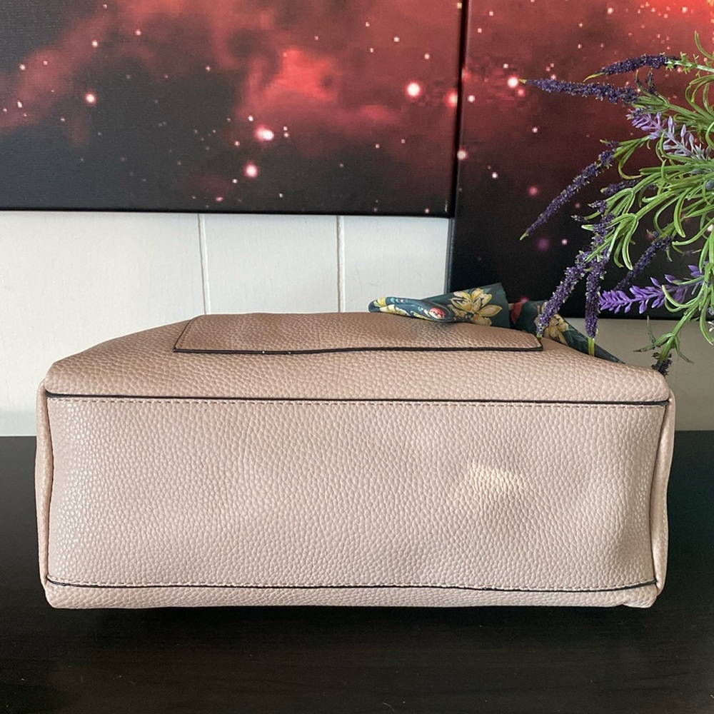 Steve Madden BParker Bag w/Scarf - Picture 11 of 12